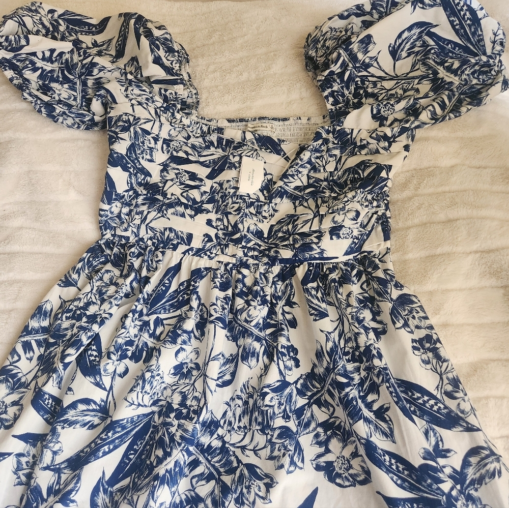 ABERCROMBIE Emerson Poplin Puff Sleeve Midi Dress Whitefloral/blue. NO L… - Picture 11 of 15